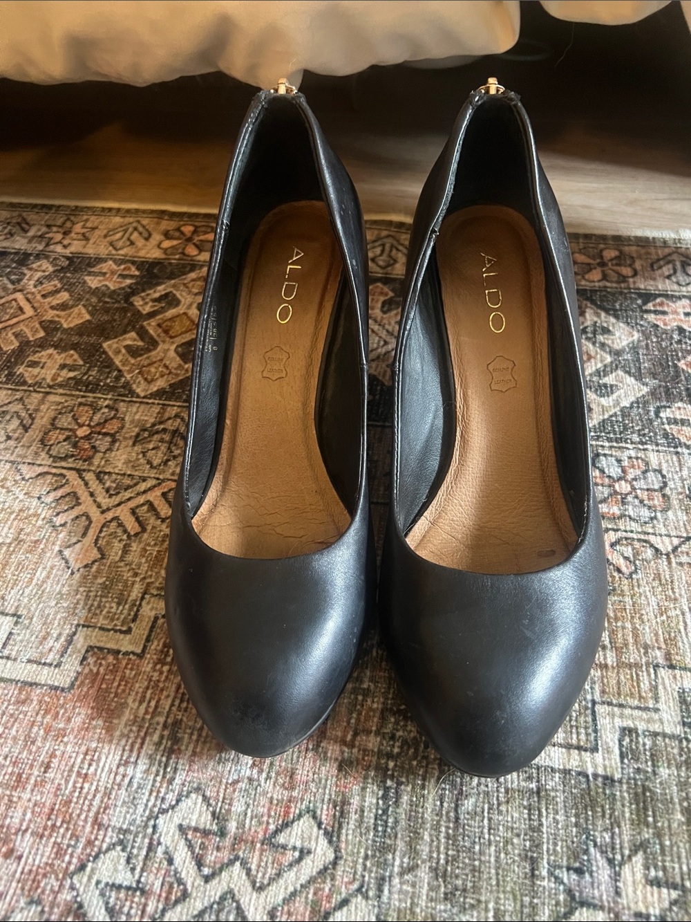 ALDO Black Round-Toe Leather Heels